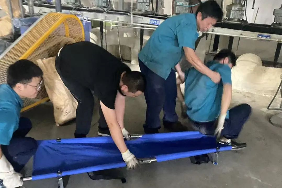 常熟聚酯開展高溫中暑應急救援演練